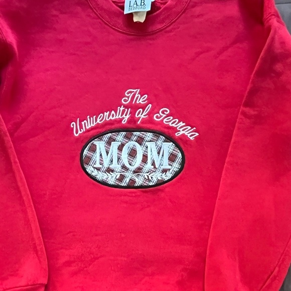 Vintage The University Of Georgia MOM Bulldogs Red Sweatshirt size Large - Picture 1 of 10